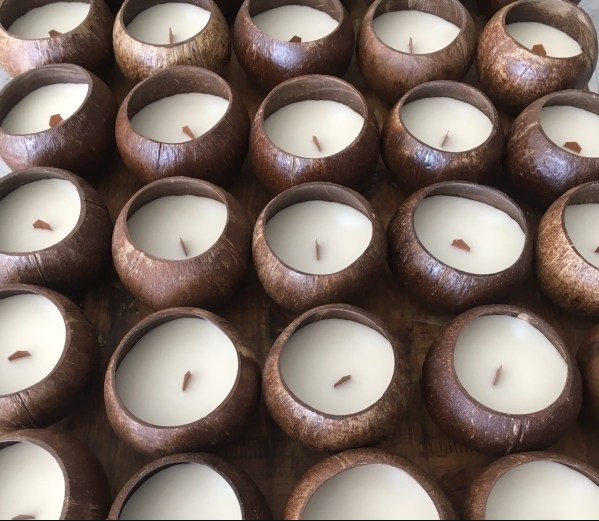 Coconut Shell Candles